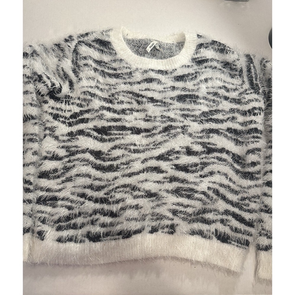 Mudd Zebra Print Black And Shot Girls Sweater Girls Size Large